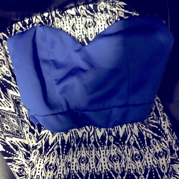 Juniors semi formal dress - Picture 1 of 1